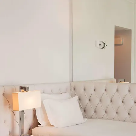 Отель Lutecia Smart Design