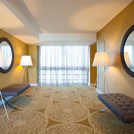 Lutecia Smart Design 4* Лиссабон