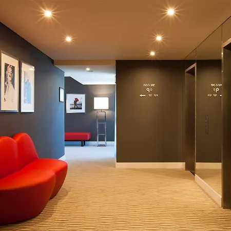 Lutecia Smart Design Hotell 4*