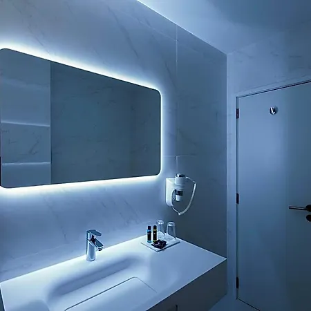 Hotel Lutecia Smart Design 4*