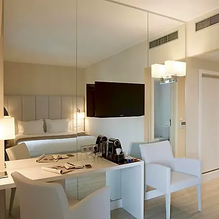 Lutecia Smart Design 4*