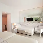 Lutecia Smart Design Hotel 4*