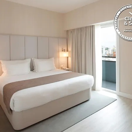 Lutecia Smart Design Hotel 4*