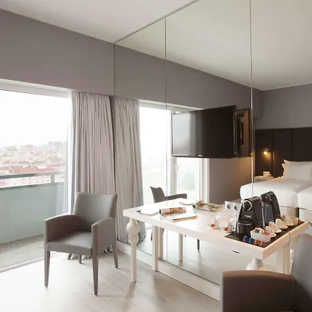 Lutecia Smart Design 4* Lisboa