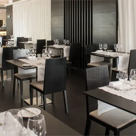 Hotel Lutecia Smart Design 4*