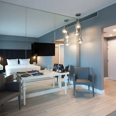 מלון Lutecia Smart Design 4*